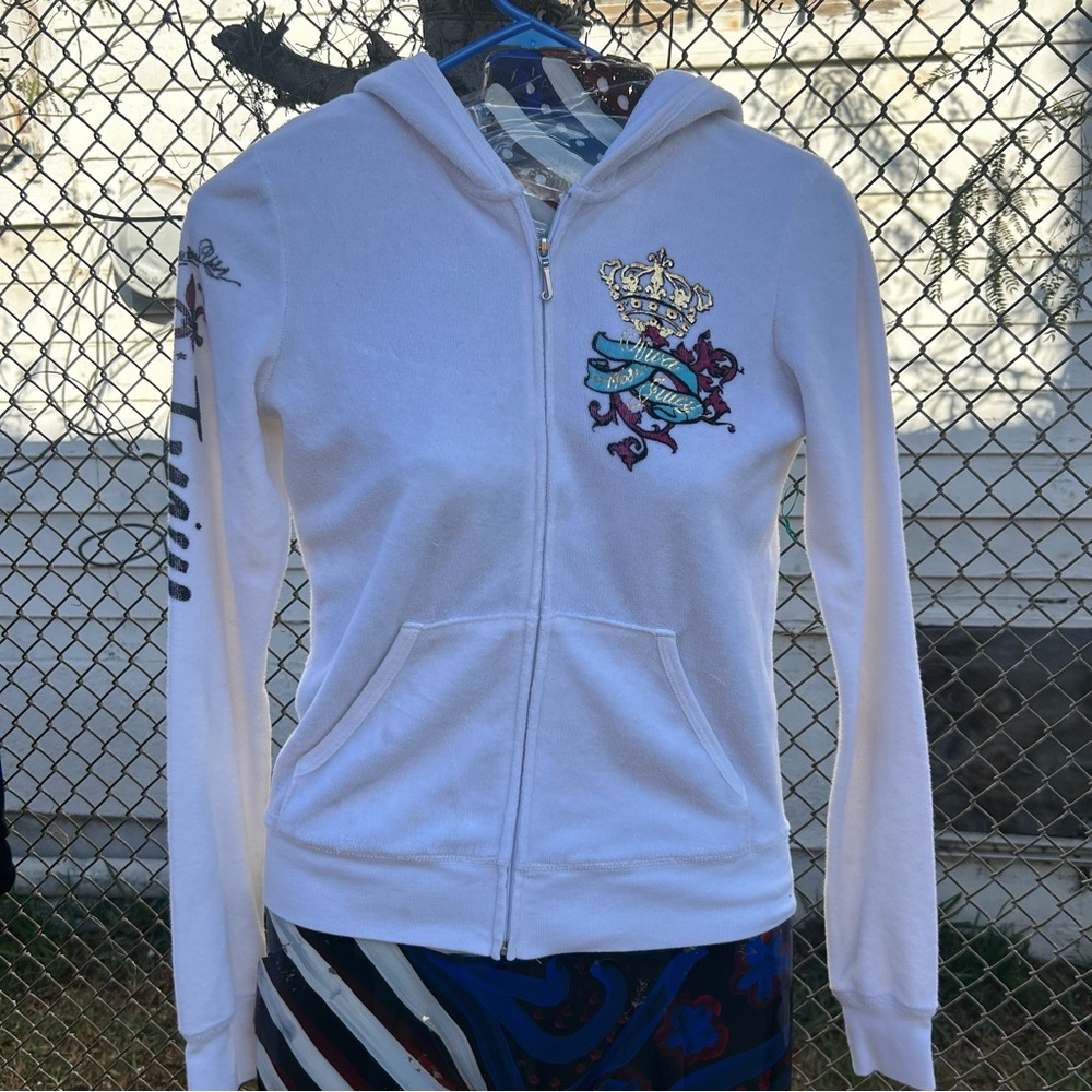 Juicy Couture White Hoodie with Embroidered Crest